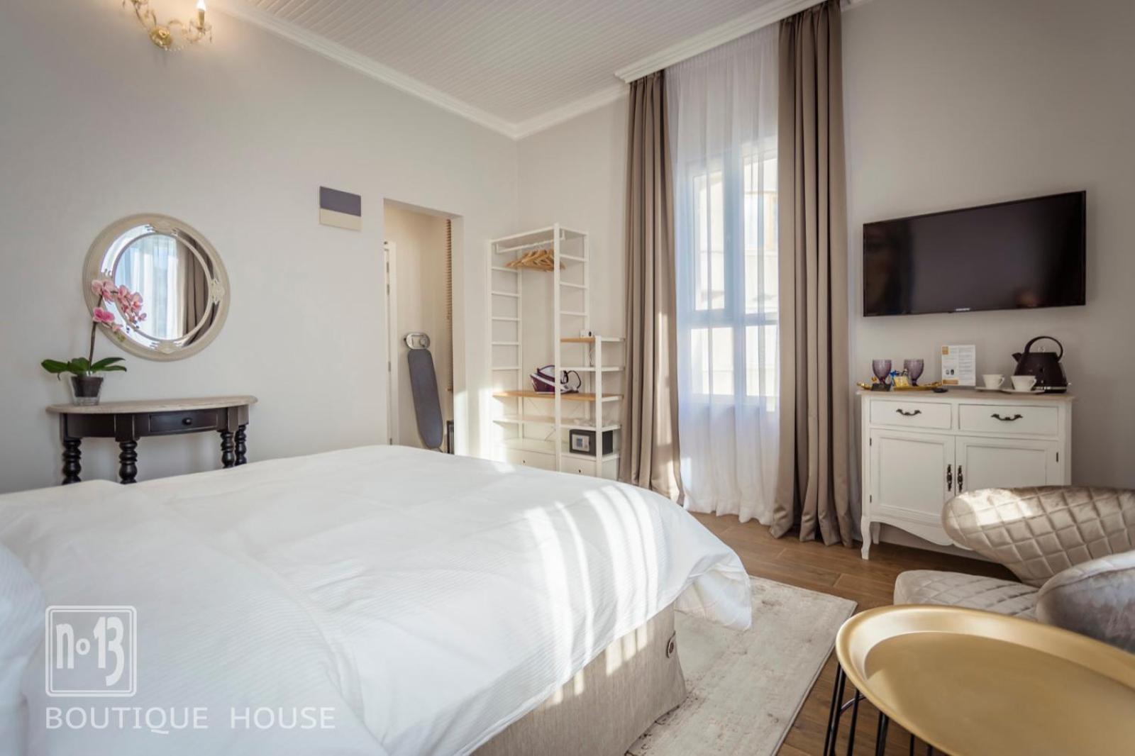 No13 Boutique House Hotel Burgas Room photo